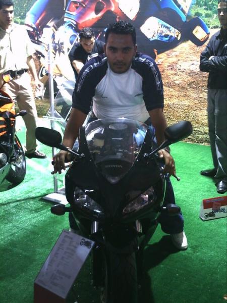 c moi sur la honda1000